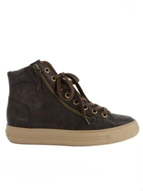 Brown leather high-top Sneakers. US sizes